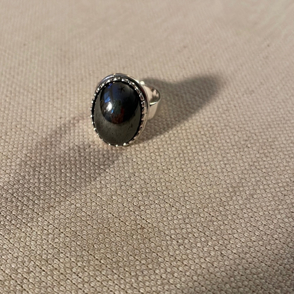 Womens silver ring size 6